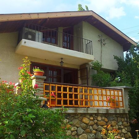 Къща За Гости Каза Роза - Swiss Style Chalet Casa Rosa Guest House 丘斯滕迪尔 客房 照片