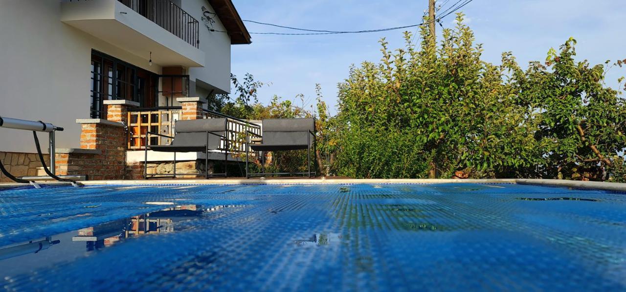 Къща За Гости Каза Роза - Swiss Style Chalet Casa Rosa Guest House 丘斯滕迪尔 外观 照片